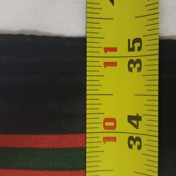 R-1305- Women's Scarf Blue Green Red Colors NWT - Picture 5 of 9